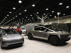 Les véhicules Tesla exposés au salon de l&#039;automobile de Vancouver avant que l&#039;entreprise ne soit expulsée (Source de l&#039;image : Nick Procaylo /10107479A)