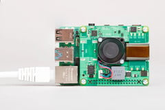 Le PoE+ HAT est un HAT relativement court pour les cartes Raspberry Pi. (Source de l&#039;image : Raspberry Pi Foundation)