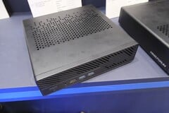 Le Minisforum MS-A1 est un mini PC alimenté par AMD avec jusqu&#039;à 96 Go de mémoire et le support OCuLink. (Source : PC Watch)