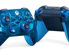 La manette sans fil Xbox - Sky Ciper Special Edition, est dotée d'une partie supérieure transparente (source : Xbox)