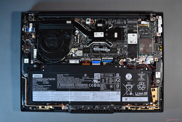 Intérieur : Lenovo ThinkPad T14s Gen 5