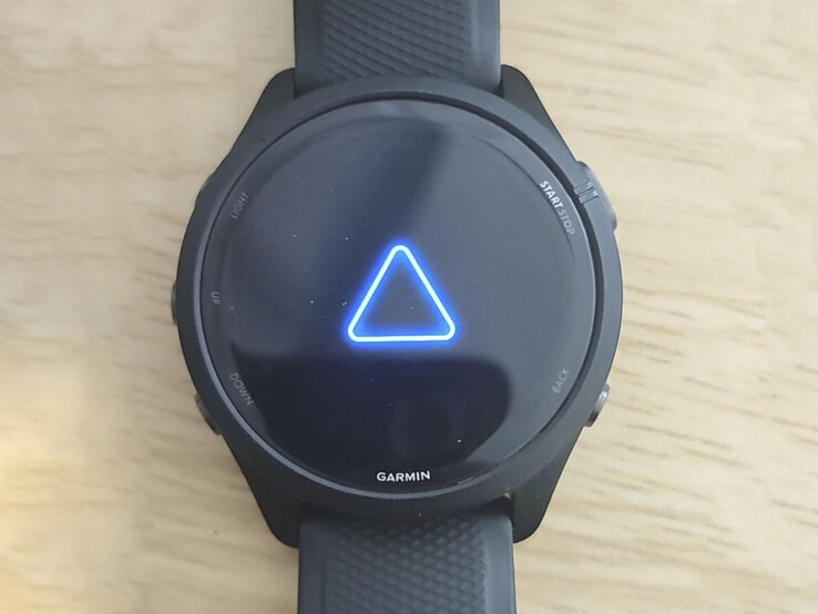 Le "triangle de la mort" peut apparemment affecter n'importe quel compteur cycliste ou smartwtch Garmin récent. (Source de l'image : r/Garmin)