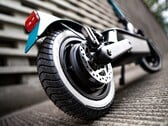 SoFlow a présenté deux nouvelles trottinettes électriques, dont la SO4 Pro Max 2