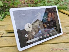 La Pixel Tablet 2 aurait offert des améliorations modestes dans tous les domaines par rapport à la Pixel Tablet, illustrée. (Source de l&#039;image : Notebookcheck)