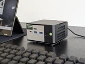 Revue du mini-PC GMKtec EVO-X1 : Un nouveau design compact avec Oculink et Ryzen AI 9