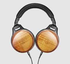 Audio-Technica lance le casque en bois ATH-WB LTD en édition limitée à 300 exemplaires dans le monde. (Source : A-T)