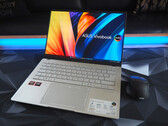 Test de l'Asus VivoBook S 14 OLED : performances solides pour le Ryzen AI 9 HX 370