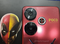 Le Xiaomi POCO x Deadpool x Wolverine Special Limited Edition semble avoir une finition rouge métallique. (Source : Yogesh Brar sur X/Twitter)