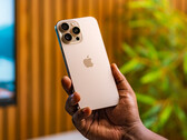 Apple l'iPhone 18 Pro et l'iPhone 18 Pro Max pourraient bénéficier d'une mise à jour majeure de l'appareil photo. (Source de l'image : Sayan Majhi - Unsplash)