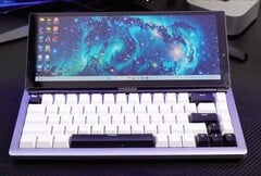 Bapaco intègre un ordinateur Windows complet et un écran tactile dans un clavier mécanique. (Source de l&#039;image : Bapaco Tech)