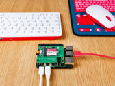 Le kit SSD Raspberry Pi peut encore être acheté sous forme de HAT chez certains détaillants. (Source de l'image : Raspberry Pi Foundation)