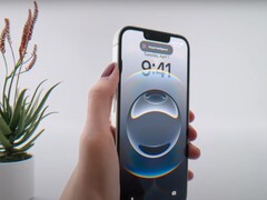 Photo ci-contre : Un iPhone 16E équipé de Visual Intelligence. (Source de l&#039;image : Apple)