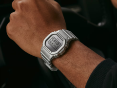 La Casio G-SHOCK DW-5600FF-8 présente un magnifique design octogonal minimaliste. (Source de l&#039;image : Casio)