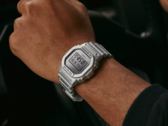 La Casio G-SHOCK DW-5600FF-8 présente un magnifique design octogonal minimaliste. (Source de l'image : Casio)