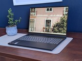 Test du Lenovo IdeaPad 5 2-en-1 15 : les performances du Ryzen AI 5 430 en avant-première