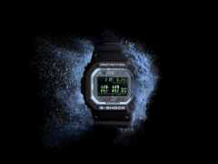 La première montre de la collaboration Casio G-Shock x Bamford - la GW-M5610BWD20-1ER (photo). (Source de l&#039;image : G-Central)