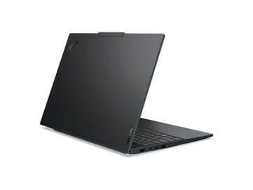 Le ThinkPad E16 Gen 4 dispose de ports USB-C, USB-A et HDMI.