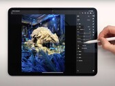 La nouvelle gamme d'iPad Pro est dotée d'écrans OLED en tandem et du nouveau SoC M4. (Source : Dave2D sur YouTube)