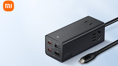 Le nouveau chargeur de bureau 7-en-1 de Xiaomi possède trois ports USB (Image source : Xiaomi - edited)