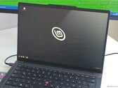 Le Lenovo ThinkPad T14 Gen 7, sous Linux Mint.