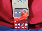 Test du Motorola Moto G85 : smartphone du milieu de gamme avec écran 120 Hz presque sans bordures