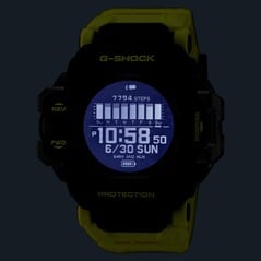 La Casio G-Shock Rangeman GPRH1000RY-1A9 est la seule montre de la gamme dotée d'un compteur de pas. (Source de l'image : Casio)