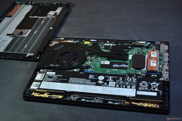 Lenovo ThinkPad P14s Gen 4 Intel : Intérieur
