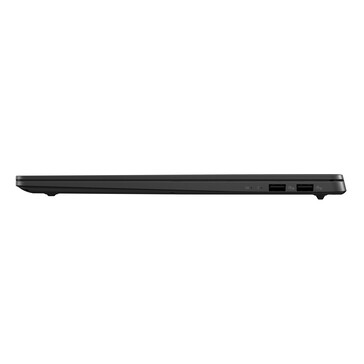 Asus Vivobook S 16 ports sur le côté gauche.