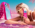 Un peu tardivement, HMD Global présente un téléphone à clapet pour le film Barbie. (Source de l'image : HMD Global)