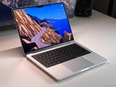 Test de l'Apple MacBook Pro 14 M4 : le modèle M4 de base avec d'importantes améliorations