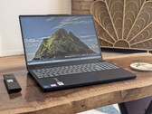 Test du Lenovo IdeaPad Slim 3 15IWC11 : les débuts de l'Intel Wildcat Lake Core 7 350