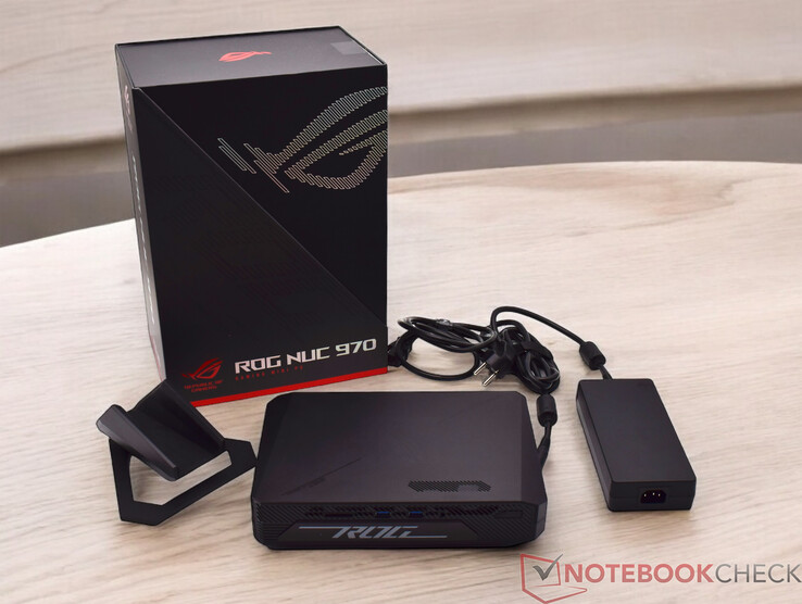 L'étendue de la livraison de l'Asus ROG NUC