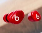 Les écouteurs Beats Solo Buds sont proposés en quatre couleurs, dont le rouge (Image : Apple)