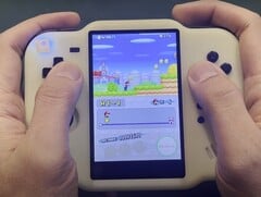 MagicX Touch Zero 40 : La nouvelle console de jeu en action. (Source de l&#039;image : S1eepy, YouTube) 