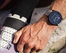 Une nouvelle version en titane de la Suunto Race S originale (ci-dessus) sera bientôt lancée. (Source de l'image : Suunto)