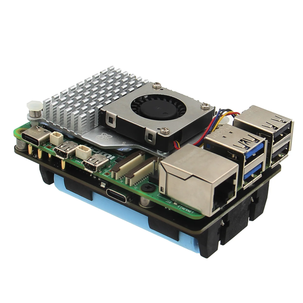 Le Geekworm X1200 vous permet de faire fonctionner votre Raspberry Pi à partir de deux piles 18650, ce qui permet à votre Pi de continuer à fonctionner en cas de panne de courant (Image source : Geekworm)