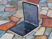 Test du Nubia Flip 5G : smartphone à clapet abordable avec un grand écran