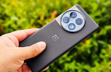 OnePlus 12 (Photo : Vaidyanathan Subramaniam)