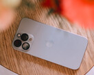 L'iPhone 15 Pro peut être légèrement plus lent dans certaines tâches après la mise à jour vers iOS 18. (Source de l'image : Swello - Unsplash)