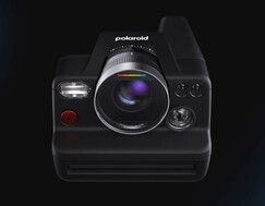 Le nouvel objectif autofocus à 3 éléments (Image Source : Polaroid)