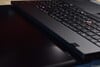 Lenovo ThinkPad T16 Gen 3 : angle d'ouverture maximal