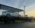 Cybertruck remorque un Model Y fabriqué aux États-Unis (Source de l'image : TeslaNewsWire/X)