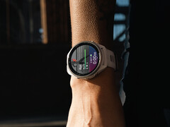 La Forerunner 970 serait la première smartwatch Forerunner commercialisée par Garmin depuis plus de deux ans, la Forerunner 965 étant illustrée. (Source de l'image : Garmin)