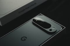 Les futurs smartphones Pixel pourraient troquer leurs performances contre une plus grande autonomie et une meilleure isolation thermique. (Source de l&#039;image : Samuel Angor &amp;amp; Unsplash)