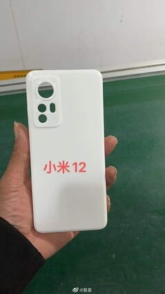 Le boîtier du Xiaomi 12. (Image via Weibo)