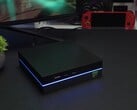 Mini PC de jeu Yohris avec ports frontaux et bande lumineuse LED (Source d'image : ETA PRIME/YouTube)